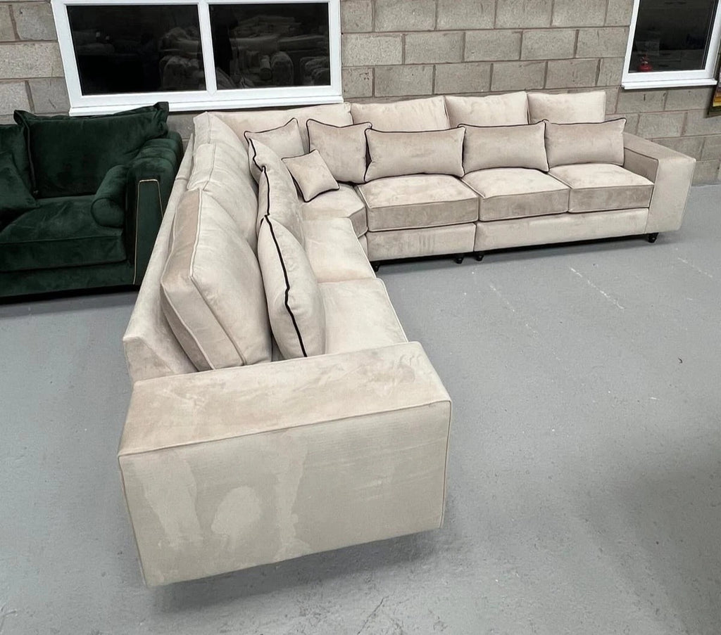 Corner Sofa | 2C3 | Soho | Cream Plush Velvet | Brand New