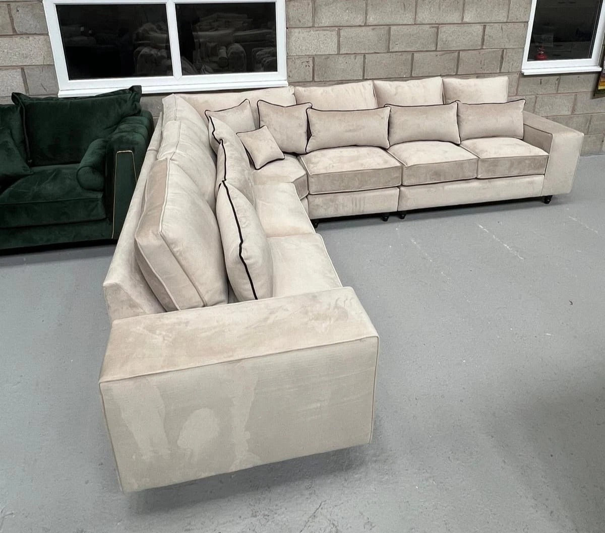 Corner Sofa | 2C3 | Soho | Cream Plush Velvet | Brand New