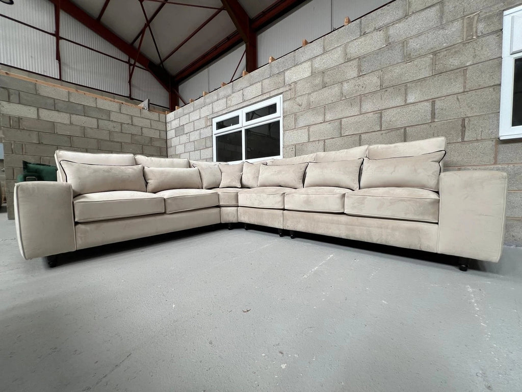 Corner Sofa | 2C3 | Soho | Cream Plush Velvet | Brand New